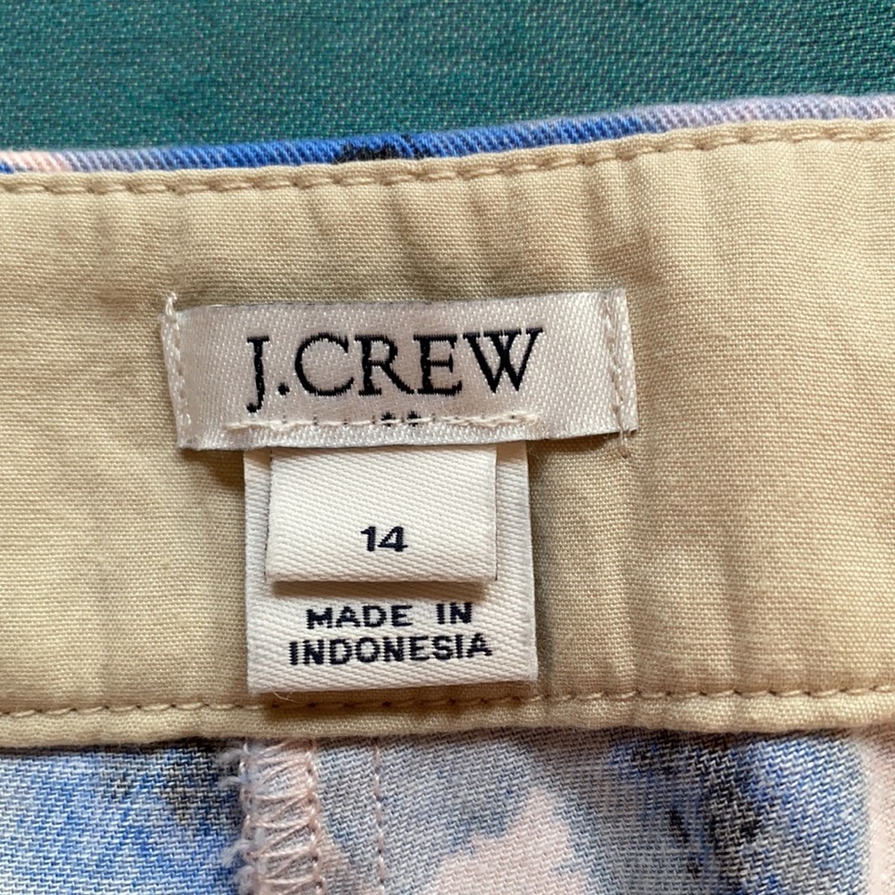 JCrew size 14 Floral Shorts - Picture 3 of 5